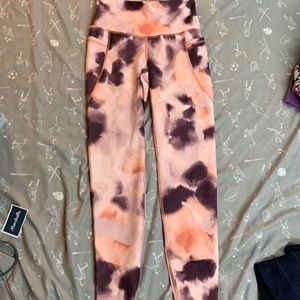 Old navy workout leggings size small
